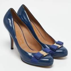 Salvatore Ferragamo Blue Patent Leather Vara Bow Pumps Size 39