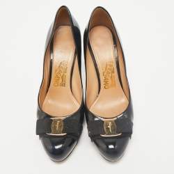 Salvatore Ferragamo Black Patent Leather Vara Bow Pumps Size 37