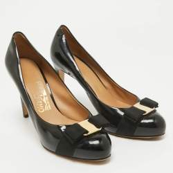 Salvatore Ferragamo Black Patent Leather Vara Bow Pumps Size 37