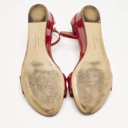 Salvatore Ferragamo Red Patent Leather Vara Bow Ankle Strap Sandals Size 36