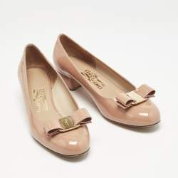 Salvatore Ferragamo Beige Patent Leather Vara Bow Pumps Size 37.5