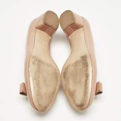 Salvatore Ferragamo Beige Patent Leather Vara Bow Pumps Size 37.5