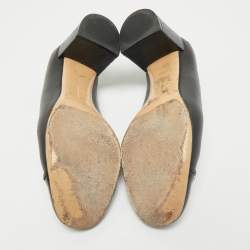 Pre Owned Salvatore Ferragamo Black Patent and Leather Vara Chain Pumps Size 37