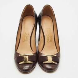 Salvatore Ferragamo Brown Alligator Leather Vara Bow Block Heel Pumps Size 39.5