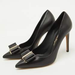 Salvatore Ferragamo Black Leather Zeri Pointed Toe Pumps Size 41