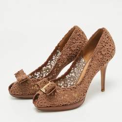 Pre Owned Salvatore Ferragamo Brown Lace Bonita Platform Peep Toe Pumps Size 38.5