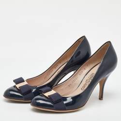 Pre Owned Salvatore Ferragamo Blue Patent Leather Vara Bow Pumps Size 38.5