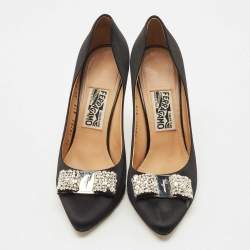 Pre Owned Salvatore Ferragamo Black Satin Crystal Embellished Vara Bow Pumps Size 40