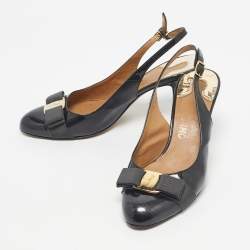 Pre Owned Salvatore Ferragamo Grey Patent Leather Vara Bow Slingback Pumps Size 38