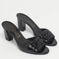 Pre Owned Salvatore Ferragamo Black Patent Leather Fringe Bow Slide Sandals Size 41