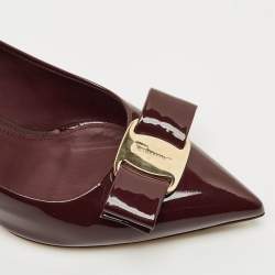 Pre Owned Salvatore Ferragamo Burgundy Patent Leather Vara Bow Block Heel Pumps Size 39.5         