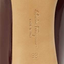 Pre Owned Salvatore Ferragamo Burgundy Patent Leather Vara Bow Block Heel Pumps Size 39.5         