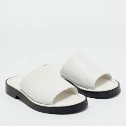 Pre Owned Salvatore Ferragamo White Leather Giunone Flat Sandals Size 39.5