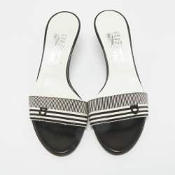 Pre Owned Salvatore Ferragamo Black/White Canvas Slide Sandals Size 37