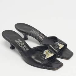 Pre Owned Salvatore Ferragamo Black Leather Slide Sandals Size 36.5