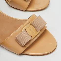 Pre Owned Salvatore Ferragamo Beige Patent Leather Gavina Ankle Strap Sandals Size 40