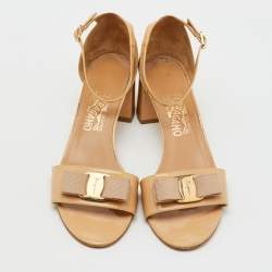 Pre Owned Salvatore Ferragamo Beige Patent Leather Gavina Ankle Strap Sandals Size 40