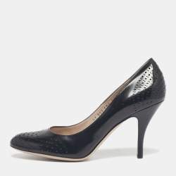 Pre Owned Salvatore Ferragamo Black Perforated Leather Round Toe Pumps Size 38.5