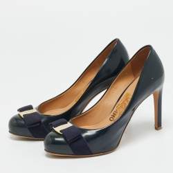 Pre Owned Salvatore Ferragamo Navy Blue Patent Leather Vara Bow Pumps Size 35.5