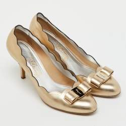 Pre Owned Salvatore Ferragamo Metallic Gold Leather Carla Vara Bow Pumps Size 40