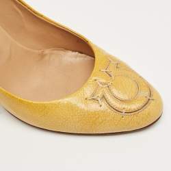 Pre Owned Salvatore Ferragamo Yellow Patent Leather Pumps Size 38.5