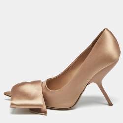 Pre Owned Salvatore Ferragamo Gold Satin Erica Pumps Size 37.5