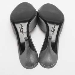 Pre Owned Salvatore Ferragamo Metallic Grey Leather Vara Bow Slide Sandals 40.5