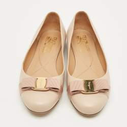 Pre Owned Salvatore Ferragamo Beige Leather Vara Bow Ballet Flats Size 38.5