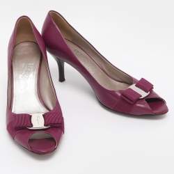 Pre Owned Salvatore Ferragamo Fushia Leather Vara Bow Peep Toe Pumps Size 37