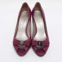 Pre Owned Salvatore Ferragamo Fushia Leather Vara Bow Peep Toe Pumps Size 37