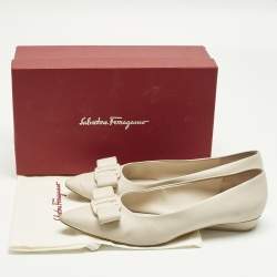 Pre Owned Salvatore Ferragamo Size 42 Ivory Leather Ballet Flats