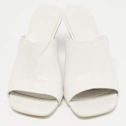 مملوكة مسبقًا صندل سالفاتوري فيراغامو أسترو جلد أبيض مقاس 39