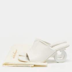 مملوكة مسبقًا صندل سالفاتوري فيراغامو أسترو جلد أبيض مقاس 39