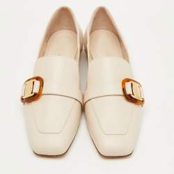 مملوكة �مسبقًا حذاء لوفرز سالفاتوري فيراغامو جلد كريم سليب أون مقاس 41