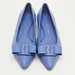 مملوكة مسبقًا حذاء باليرينا فلات سالفاتوري فيراغامو فيونكة فيفا جلد معدني وردي مقاس 40