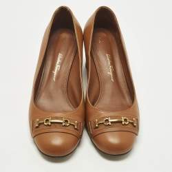 Pre Owned حذاء كعب عالي سالفاتوري فيراغامو آفيري جلد بني بكعب عريض مقاس 38.5