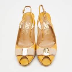 Pre Owned Salvatore Ferragamo  Size 37 Beige Patent Leather Vara Bow  Slingback  Peep Toe Pumps