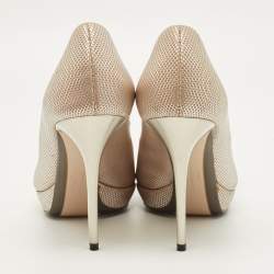 مملوكة مسبقًا Salvatore Ferragamo Size 39.5 Gold Leather Bow Peep Toe Pumps