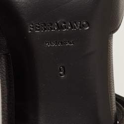 مملوكة مسبقًا حذاء باليرينا فلات سالفاتوري فيراغامو جلد أسود بحزام على شكل حرف T مقاس 39.5