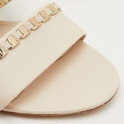 مملوكة مسبقًا Salvatore Ferragamo Trabia Size 39 Cream Leather Slide Sandals