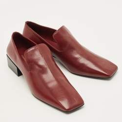 مملوكة مسبقًا Salvatore Ferragamo Gancini Size 38 Burgundy Leather Loafers