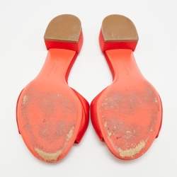 Pre Owned صندل سلفاتوري فيراغامو بشعار جانشيني مطرز بالكريستال حرير أحمر قياس 39.5