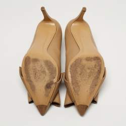 مملوكة مسبقًا Salvatore Ferragamo Size 39.5 Beige Leather Pointed Toe Pumps
