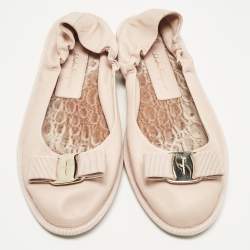 Pre Owned Salvatore Ferragamo Vara Bow Size 38 Pink Leather Scrunch Ballet Flats