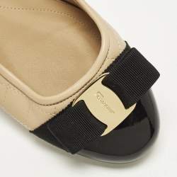 Pre Owned حذاء باليرينا فلات سالفاتوري فيراغامو جلد مبطن بيج مزين فيونكة فارا مقاس 37.5