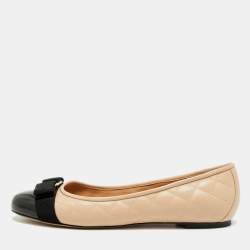 Pre Owned Salvatore Ferragamo Vara Bow Size 40.5 Beige/Black Patent Leather and Quilted Leather Ballet Flats