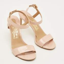 Pre Owned صندل بحزام للكاحل سالفاتوري فيراغامو آنجي جلد لامع متعدد الألوان مرقط مقاس 38