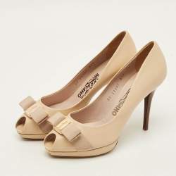 Pre Owned Salvatore Ferragamo Vara Bow Size 38 Beige Leather Peep Toe Pumps