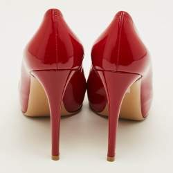 مملوكة مسبقًا Salvatore Ferragamo Pimpa Size 39 Red Patent Leather Pumps