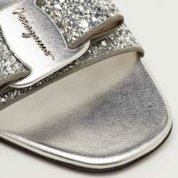 Pre Owned صندل سلايد مسطح سالفاتوري فيراغامو فيونيكا فضي لامع مقاس 40.5